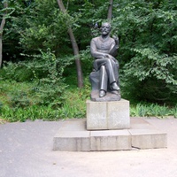 Памятник П.І.Чайковського.