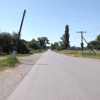 Дорога через село.