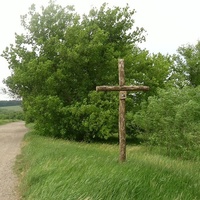 Хрест перед селом.