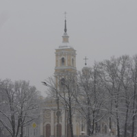 шоссе Революции. Ильинская церковь на территории