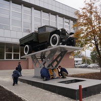 Памятник воинам-автомобилистам 1941-1945 годов.