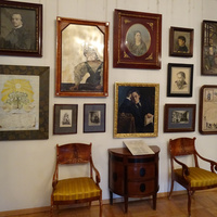 Мемориальный музей-квартира семьи актёров Самойловых. Гостиная.