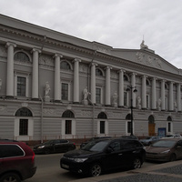 Здание Российской Национальной библиотеки
