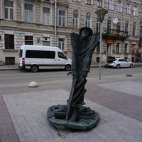 Скульптура.На улице Правды.