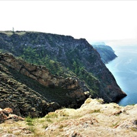Остров Ольхон. Вид  с мыса Саган-Хушун на юго-западное побережье.