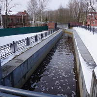 Малая Сестра.