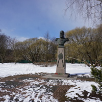 Памятник Мосину.