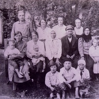 Ревівка, сім'я Корецького Сили Йосиповича приблизно 1937/38 рік .
