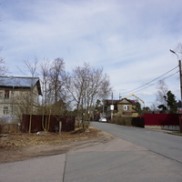 На улице Коммунаров.