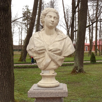 Скульптура в Нижнем парке