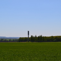 Водонапорная башня на окраине деревни Голубица.