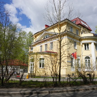 Боковая алея.