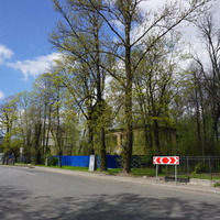 Боковая алея.