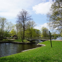 На реке Крестовка.