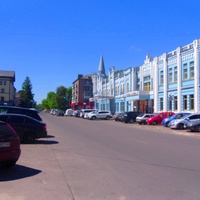 Гостиница "Славянская" в Черкассах построенная в кон. XIX в.Сейчас в здании размещается Укрсоцбанк.
