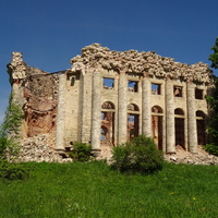 Церковь Святой Троицы Живоначальной (руины)