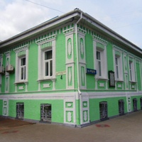 Угол здания Черкасского академического театра кукол.