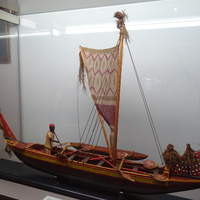 Центральный Военно-Морской музей. Модель новозеландского одномачтового судна.