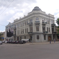 Дом братьев Цибульских ныне - Музей "Кобзаря" Т. Г. Шевченко построен в 1852 году