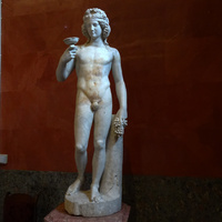Зал Диониса. Статуя Диониса.