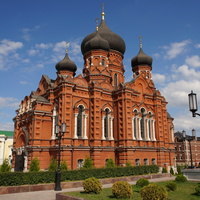 Успенский собор бывшего до революции Успенского женского монастыря