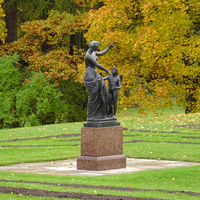 Скульптура "Венера с амуром"