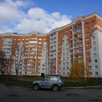 По улице Крупской.