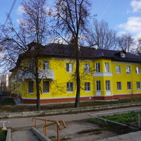 На улице Крупской.