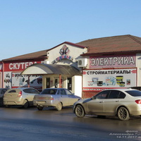 Магазин "Привоз" - старейший магазин города.