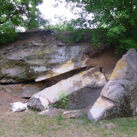 Кам'яні брили на Замковій горі.