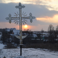 Альшанские Выселки.Поклонный крест на месте боёв Гражданской войны.