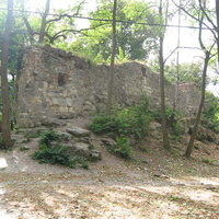 Остаток стены крепости "Высокий замок"