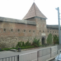 Глинянские ворота. Фортификационный комплекс Бернардского монастыря
