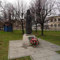Памятник Священномученику Вениамину Петроградскому