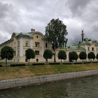 Территория Константиновского дворца