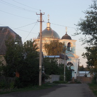 Вид на Свято-Преображенский храм от площади Кооперативной.