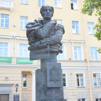 Памятник Бетанкуру.