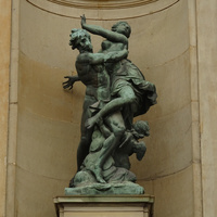 Скульптура на Королевском дворце