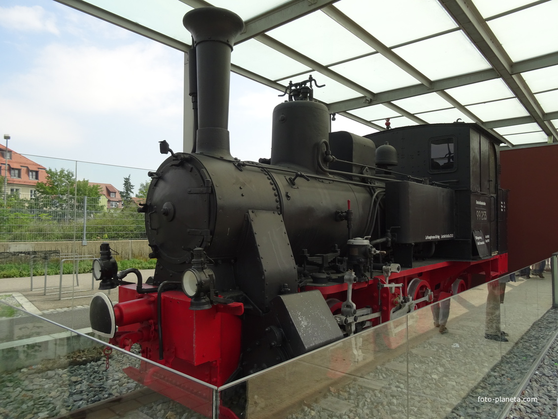 Памятник - паровоз