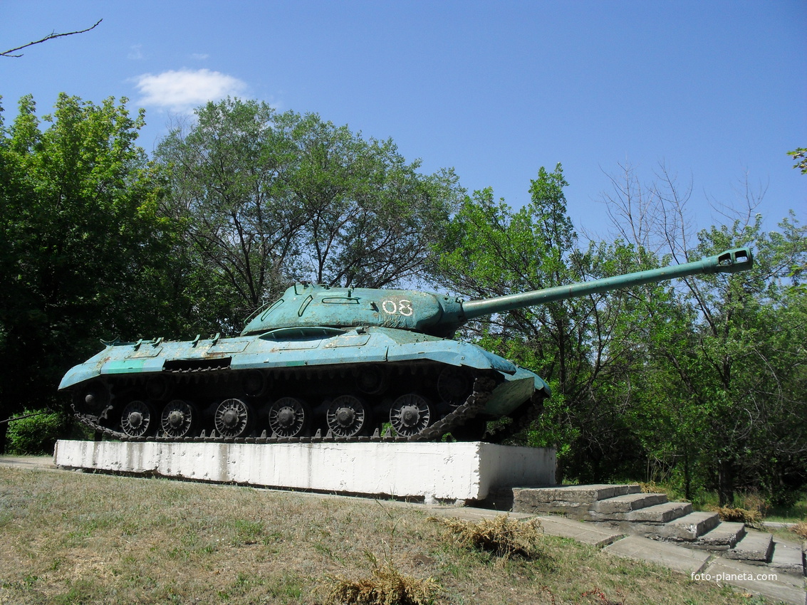 Памятник-танк в парке &quot;Юбилейный&quot;