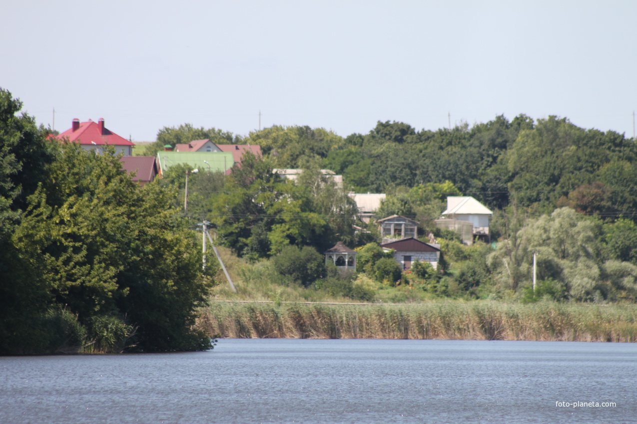 Шагаровка белгород. Пруд Шагаровка Белгородский район. Белгородская обл с Шагаровка на карте. Город Шагаровка от Валуек. Шагаровка торговый центр.