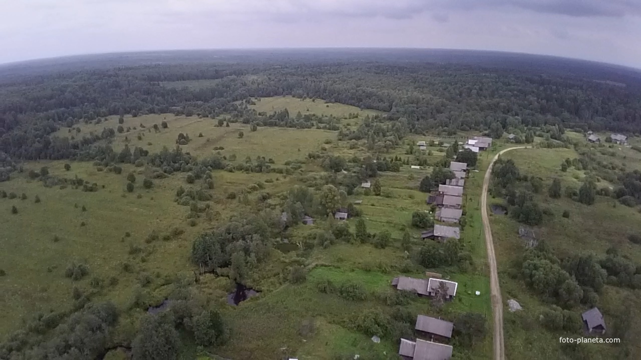 из под облаков