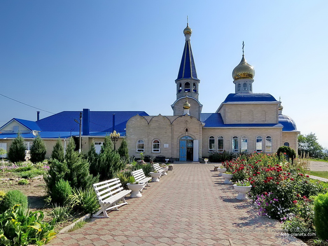 Церковь Введения во храм Пресвятой Богородицы