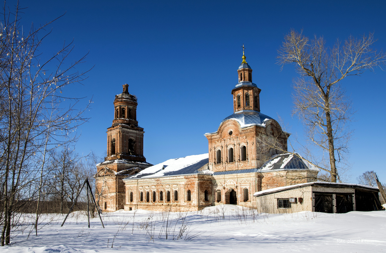 Церковь Николая Чудотворца в с. Лобань Богородского района Кировской области