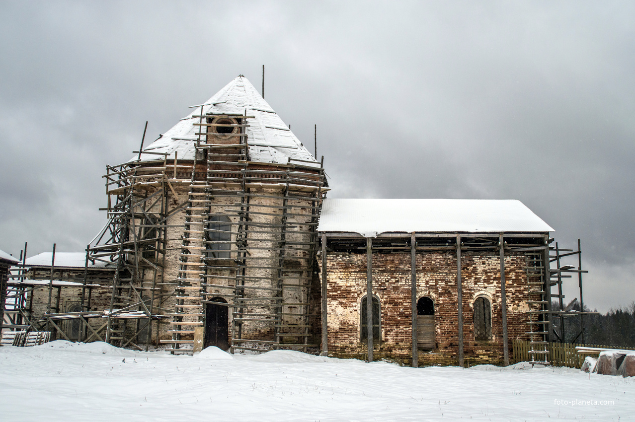 Троицкая церковь в с. Троица Белохолуницкого района Кировской области