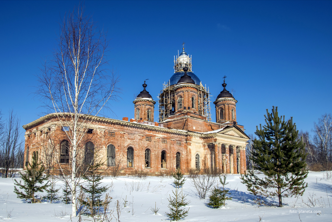 Покровская церковь  с. Ухтым Богородского района Кировской области