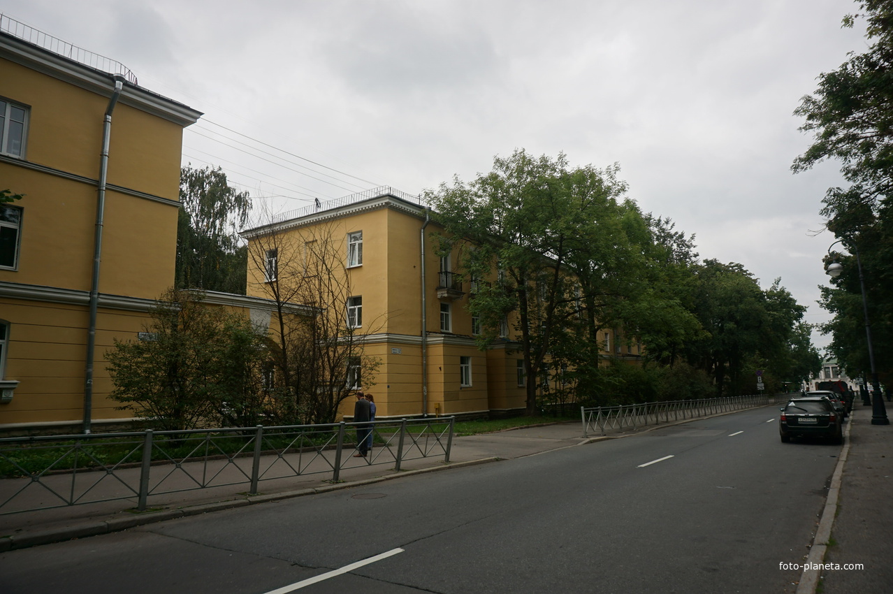 Широкая улица.