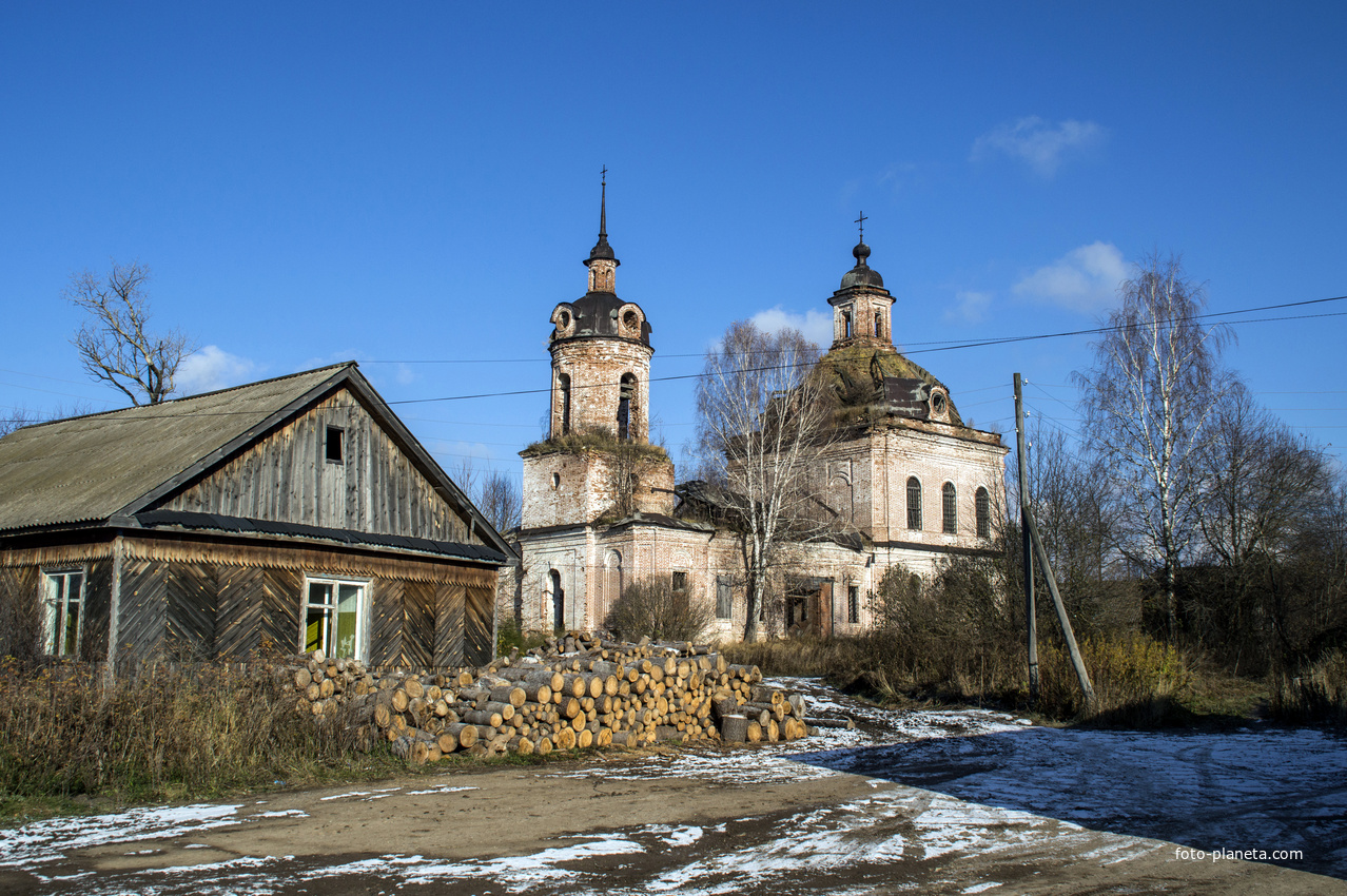 Вид на церковь Казанской иконы Божией Матери в с. Лудяна Ясашинская Нолинского района