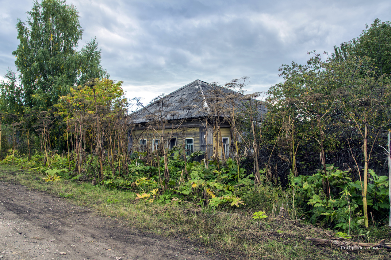 Заброшенный дом в деревне Москва Верхошижемского района