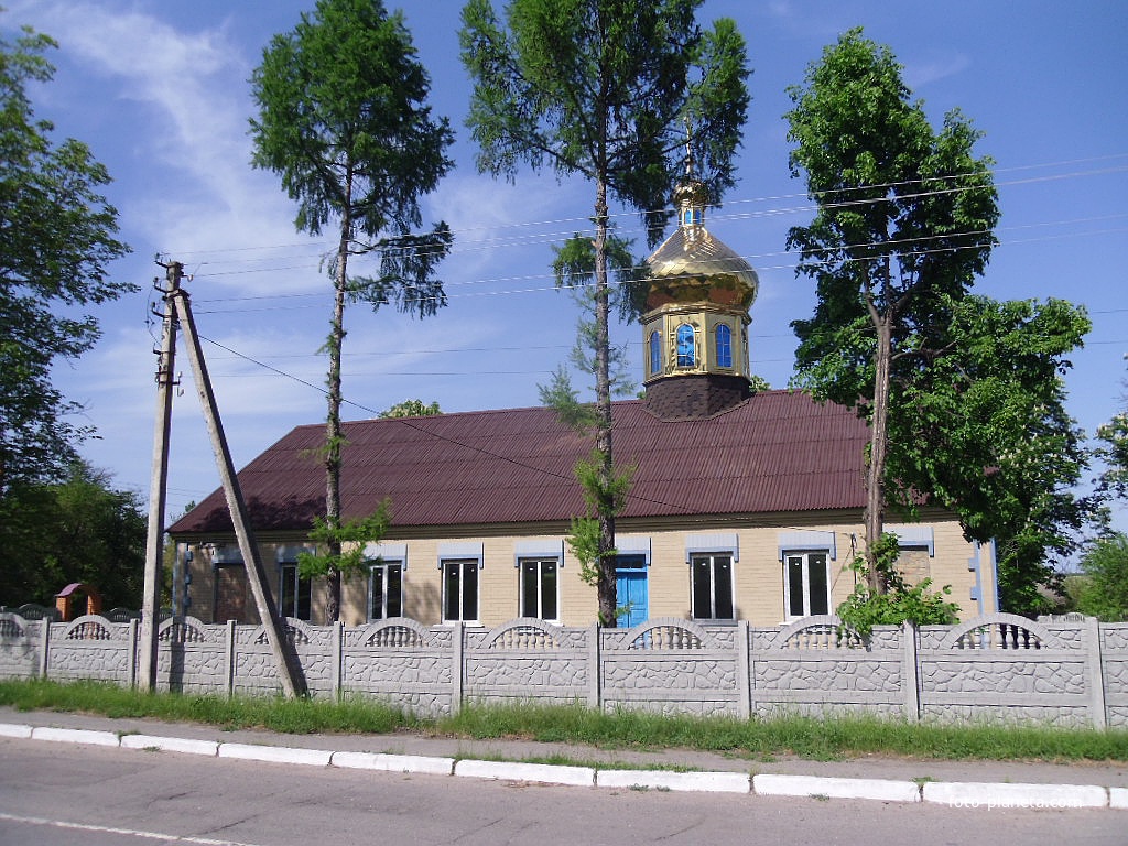 Церква в Новоселиці.
